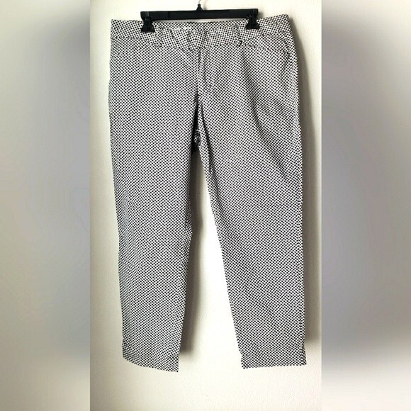 Khaki by Gap Slimming Ankle Pants, Size 12, black and white pattern - Picture 1 of 6